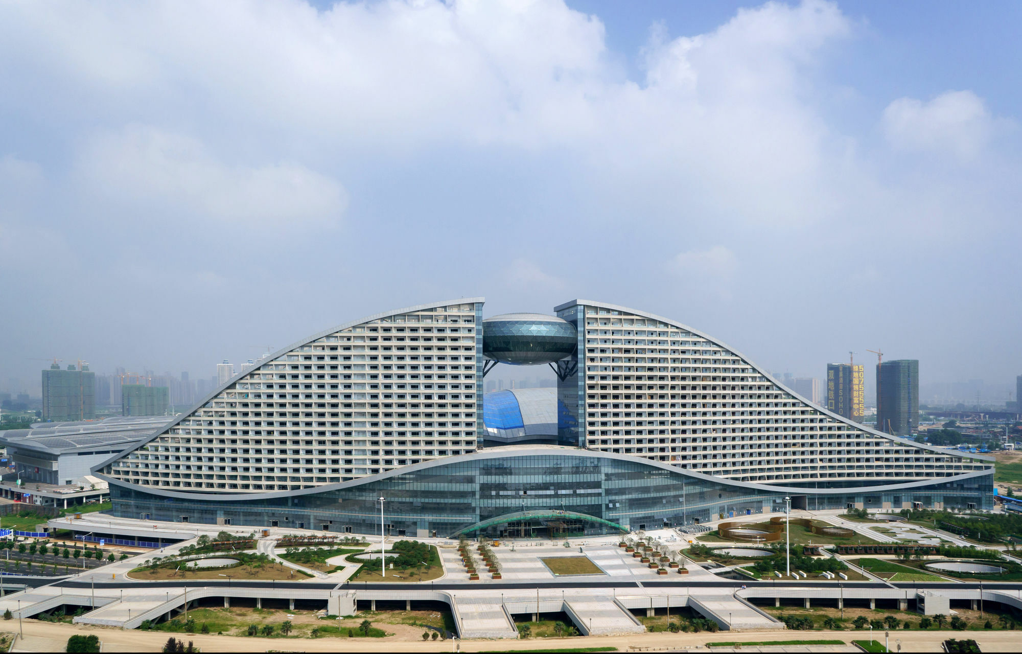 Intercontinental Wuhan By Ihg - Yangtze River View Luaran gambar